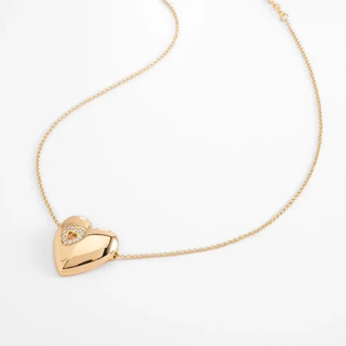 Dije con baño de oro